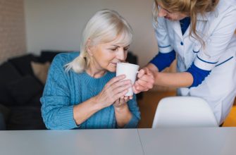 Как происходит признание гражданина недееспособным? 7 elderly woman nursing home